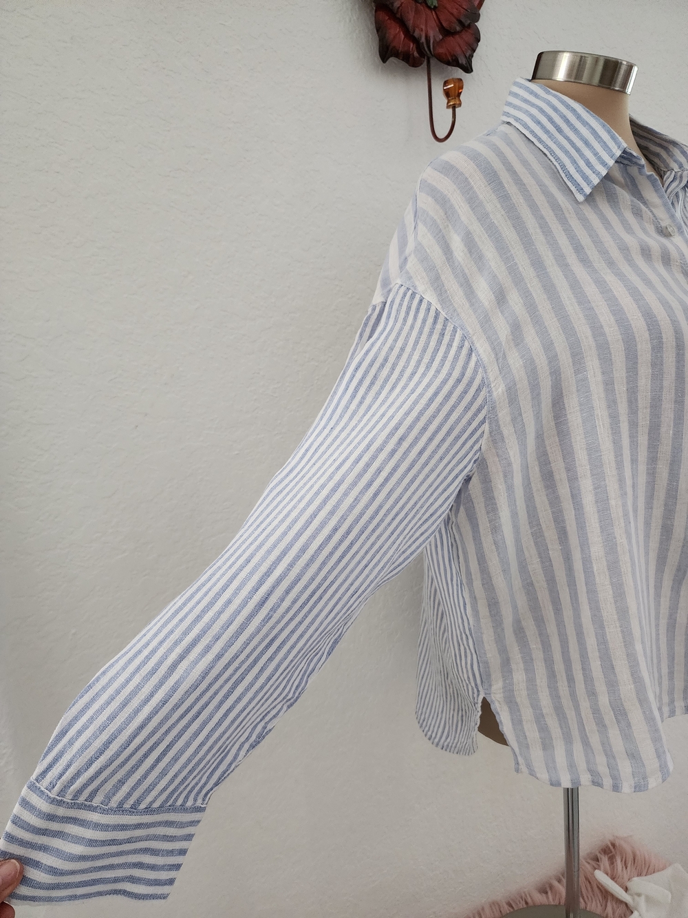 NICOLE MILLER | Light Blue & White Striped Button-Up Shirt 100% Linen - Picture 3 of 15